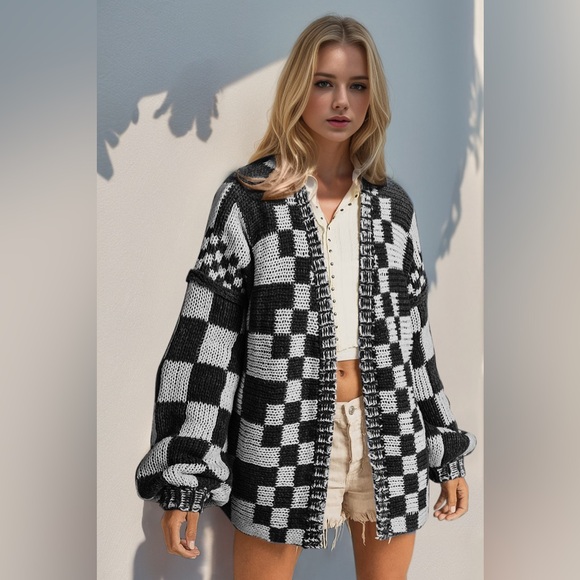 Double Take Full Size Open Front Checkered Drop Shoulder Cardigan 10010080504 - Picture 2 of 6